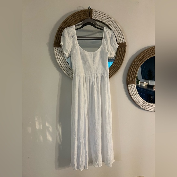 Hollister White Midi Dress - Picture 2 of 5